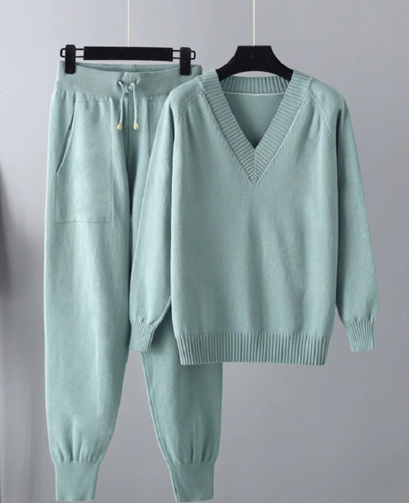 Laarni Sweater Pants Set